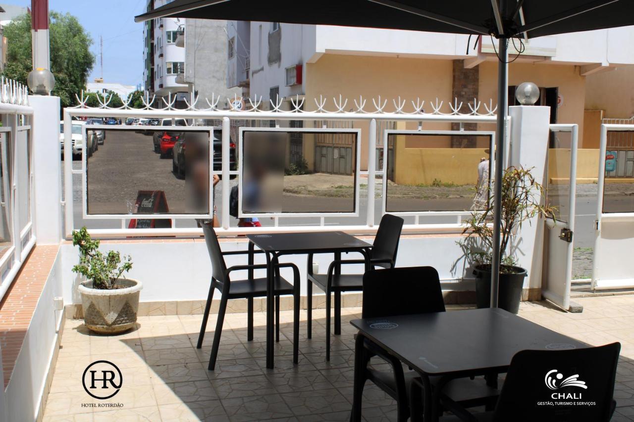 Hotel Roterdao "Under New Management" Praia Exterior photo